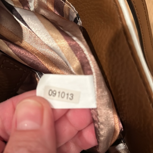 Tignanello leather mini tote white with black and brown. - Picture 10 of 14